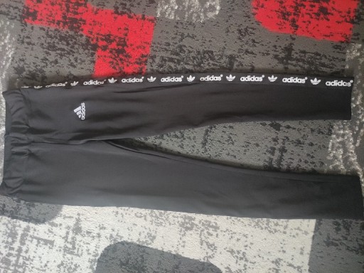 Zdjęcie oferty: Leginsy adidas stan idealny 