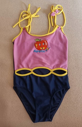 Zdjęcie oferty: Idealny kostium kąpielowy dla dziewczynki 4/5 lat 