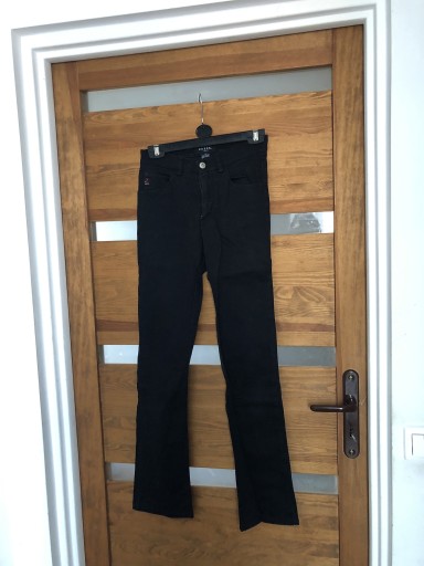 Zdjęcie oferty: Jeansy GUESS 24 xxs czarne 