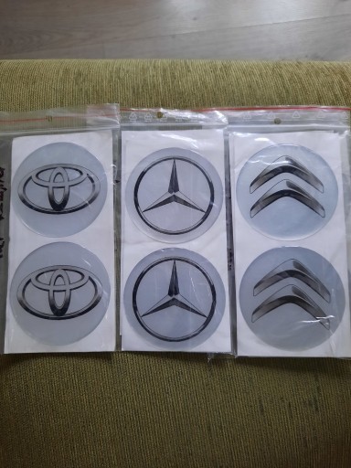 Zdjęcie oferty: Emblematy naklejki 8cm citroen,mercedes,toyota