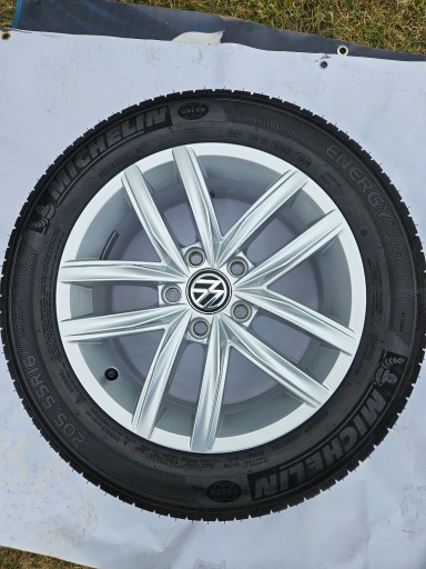 Zdjęcie oferty: Koło 16 vw golf7   5GO 601 025 CS