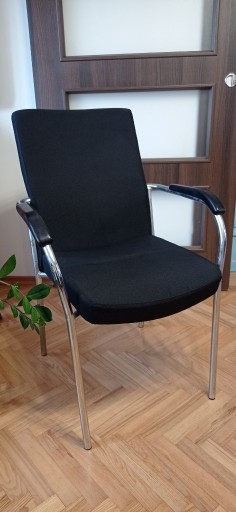 Zdjęcie oferty: Krzesło konferencyjne LOCO Nowy Styl