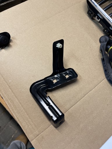 Zdjęcie oferty:  MOCOWANIE WSPORNIK BŁOTNIKA LEWY BMW 1 F20 F21 ORYGINAŁ