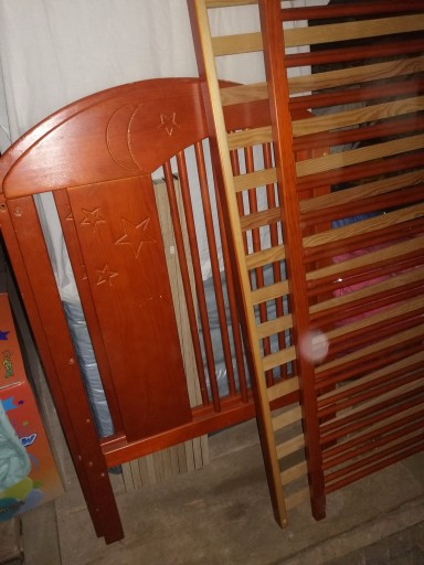 Zdjęcie oferty: łóżeczko drewniane klupś z materacem