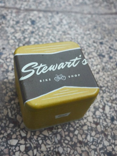 Zdjęcie oferty: Metalowa puszka Stewart's Bike Shop Fossil