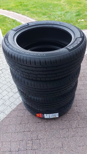 Zdjęcie oferty: Opony Momo 235/50 19 Toprun M300 AS Sport -Nowe