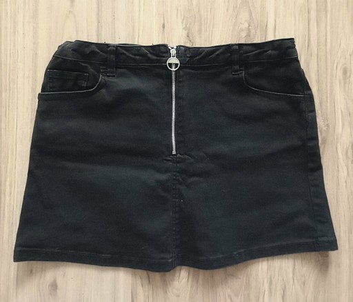 Zdjęcie oferty: Czarna dziewczęca jeansowa spódniczka Terranova 