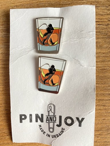 Zdjęcie oferty: Piny, spinki do mankietu ''Johnnie Walker'' 2szt