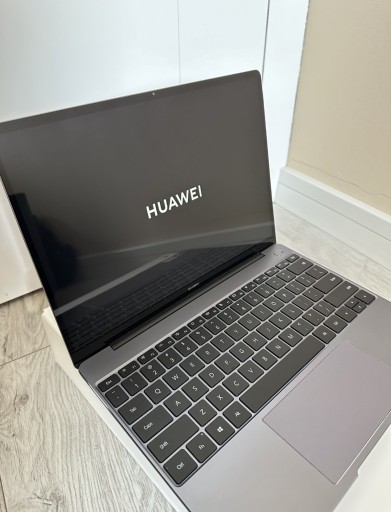 Zdjęcie oferty: Laptop Huawei Matebook 13