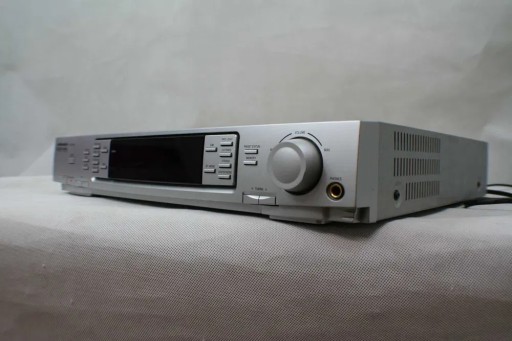 Zdjęcie oferty: Amplituner UNIVERSUM DPR-3086 |Uszkodzony)