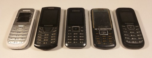 Zdjęcie oferty: Stare Retro Telefony Komórkowe Samsung - Zestaw 1