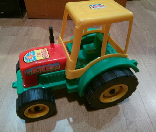 Zdjęcie oferty: Duży traktor, ciągnik zabawka dla dziecka 