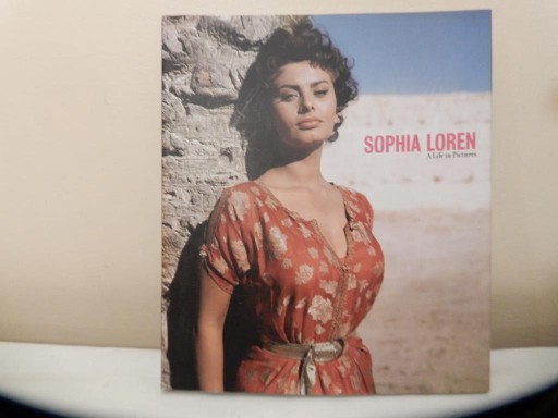 Zdjęcie oferty: Sophia Loren: A Life in Pictures 30 x 25 cm