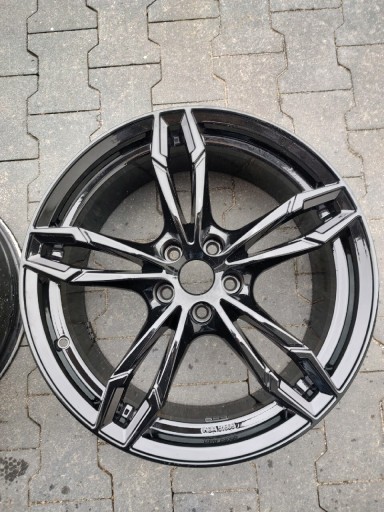 Zdjęcie oferty: Felga 19 cali 5x112 ET27 8Jx19 MP Group KBA51686