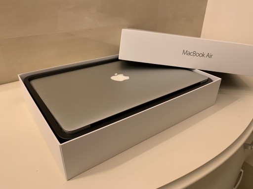Zdjęcie oferty: Apple Macbook Air 13, 13,3” Intel Core