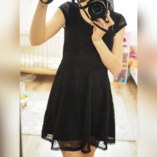 Zdjęcie oferty: Sukienka czarna koronkowa H&M xs