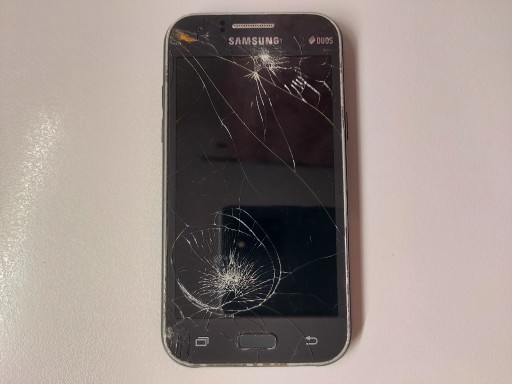 Zdjęcie oferty: Samsung Galaxy J1 Duos J100H/DS Uszkodzony