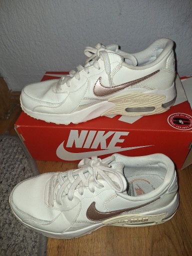 Zdjęcie oferty: Buty Nike WMNS NIKE AIR MAX EXCEE LEA, BIAŁY.  