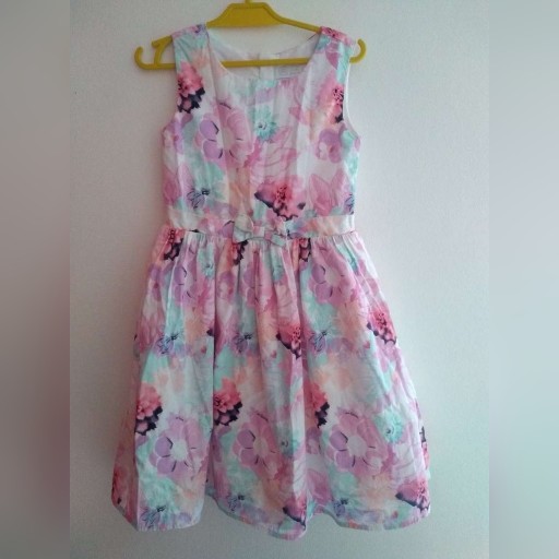 Zdjęcie oferty: Śliczna kolorowa sukienka CoolClub roz. 122