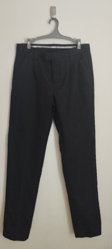 Zdjęcie oferty: Eleganckie spodnie chłopięce do garnituru, 164 cm.