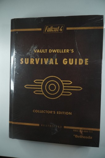 Zdjęcie oferty: Fallout 4 Vault Dweller's Survival Guide nowa
