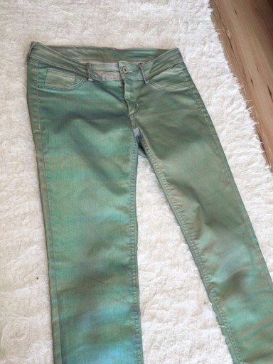 Zdjęcie oferty: Holograficzne spodnie H&M S/M (29/32) super skinny