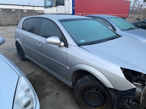 Zdjęcie oferty: Opel signum vectra C drzwi prawy przód tył Z157