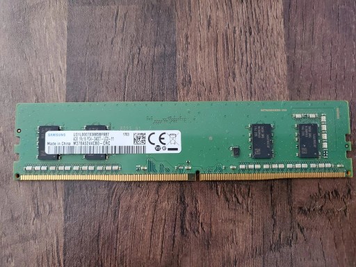 Zdjęcie oferty: Pamięć RAM SAMSUNG DDR4 4GB PC4-2400T