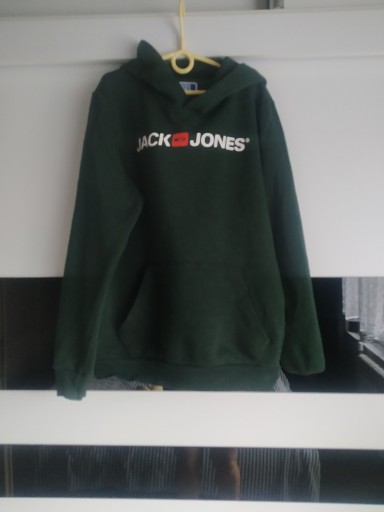 Zdjęcie oferty: Bluza chłopięca 164cm. Jack & Jones 