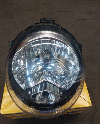 Zdjęcie oferty: Lampa Reflektor Przod Suzuki Intruder VZR 1800 M R