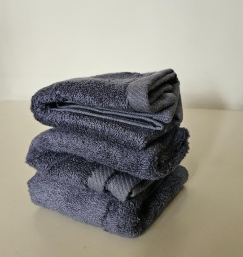 Zdjęcie oferty: Zestaw 3 ręczników bambusowych w kolorze granatu