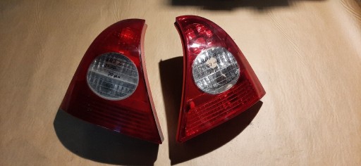 Zdjęcie oferty: Renault Clio po lift 2003r. Lampa tylna lewa/prawa