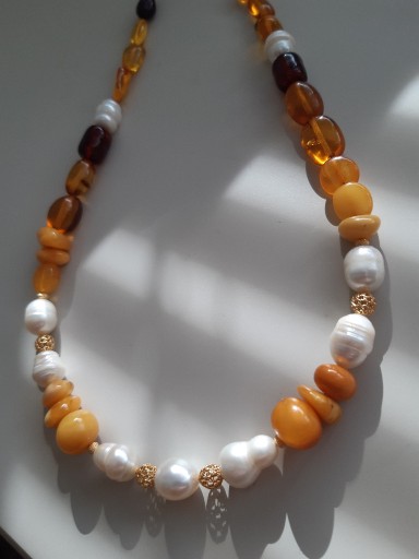 Zdjęcie oferty: Naszyjnik perły z bursztynem