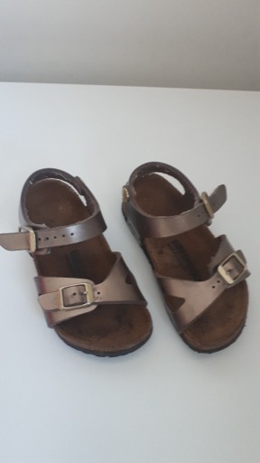 Zdjęcie oferty: Sandałki Birkenstock rozmiar 25