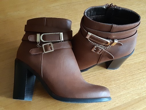 Zdjęcie oferty: Buty damskie botki roz.37