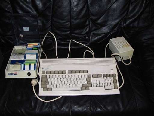 Zdjęcie oferty: Komputer Amiga 1200 sprzedam lub zamienię