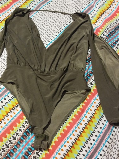 Zdjęcie oferty: Zielone khaki nowe body z odkrytymi rękami i plecami New Look XL 42 