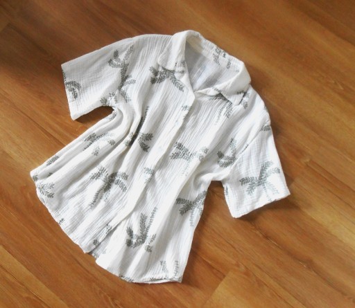 Zdjęcie oferty: SUPER FAJNA NOWA BLUZKA NOWA BEZ METKI , ROZ. 40/42/44   , 