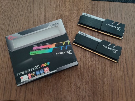 Zdjęcie oferty: G.SKILL 16GB (2x8GB) 3200MHz CL16 Trident Z RGB