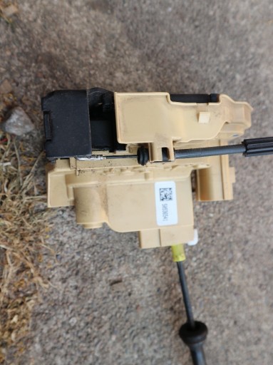 Zdjęcie oferty: Zamek do drzwi przednich Alfa Stelvio