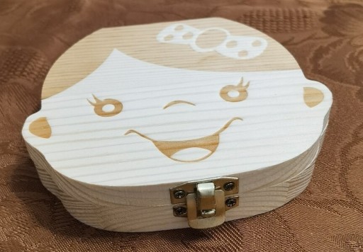 Zdjęcie oferty: Nowe pudelko drewniane na zęby mleczne