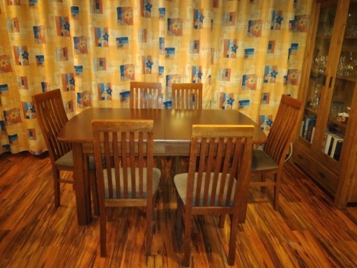 Zdjęcie oferty: Stół dębowy plus 6 krzeseł