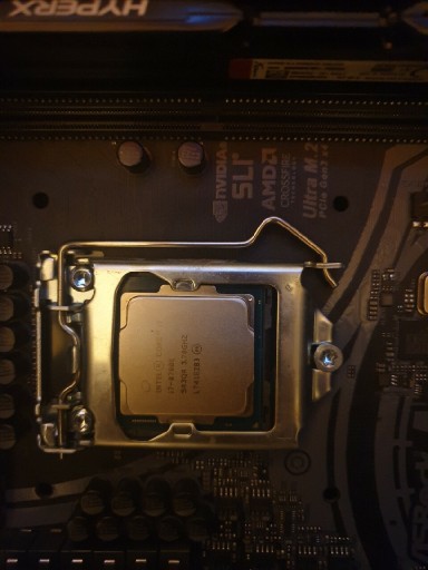 Zdjęcie oferty: Intel i7-8700k