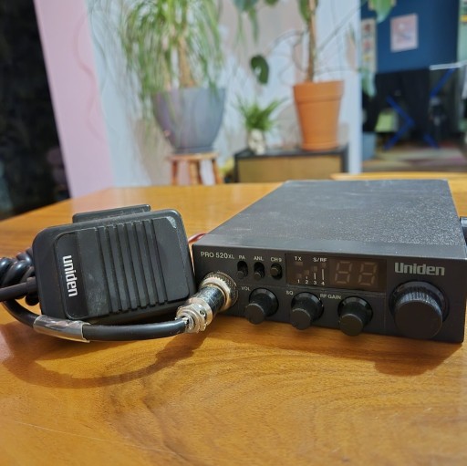 Zdjęcie oferty: CB radio Uniden PRO 520xl + antena President 75 cm