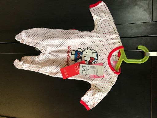 Zdjęcie oferty: Hello Kitty pajacyk piżamka bawełniana śpioch 86