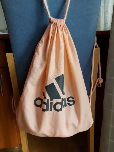 Zdjęcie oferty: Worek Adidas różowy z czarnym napisem na sznurkach