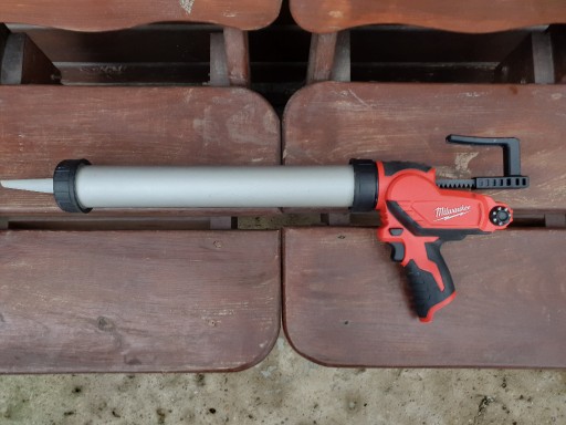 Zdjęcie oferty: PISTOLET DO KLEJENIA MILWAUKEE M12 PCG