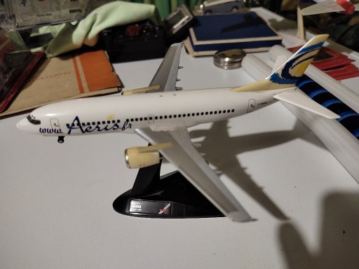 Zdjęcie oferty: Model Boeing 737-300 Aeris 1:200 HERPA