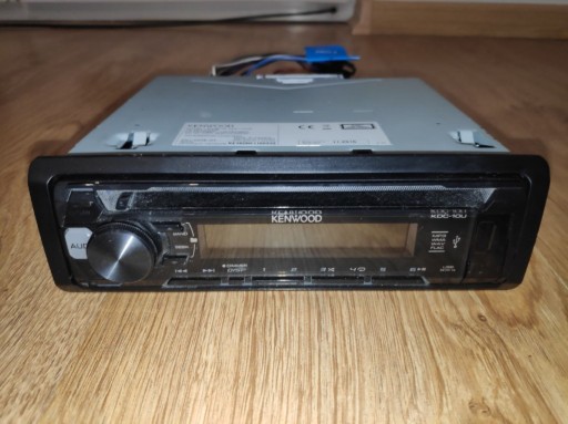 Zdjęcie oferty: Radio zamachowe USB AUX CD KENWOOD KDC-10U 