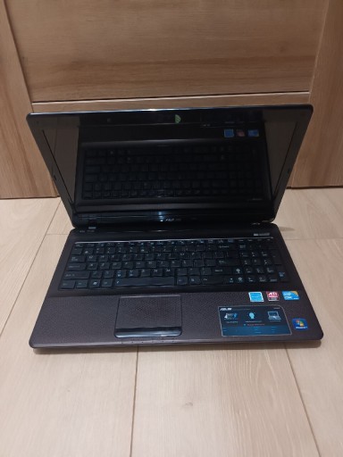 Zdjęcie oferty: Laptop Notebook  Asus X52J Intel Core i3 2.40 GHz 2 GB ram